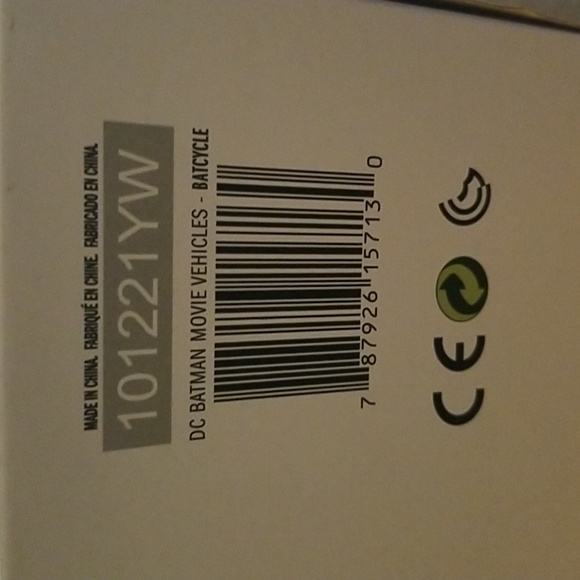 DC Batcycle - Picture 6 of 10